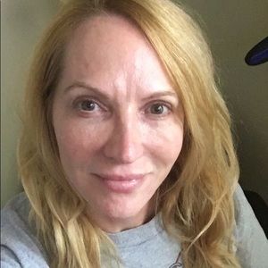 Meet your Posher, Charlotte